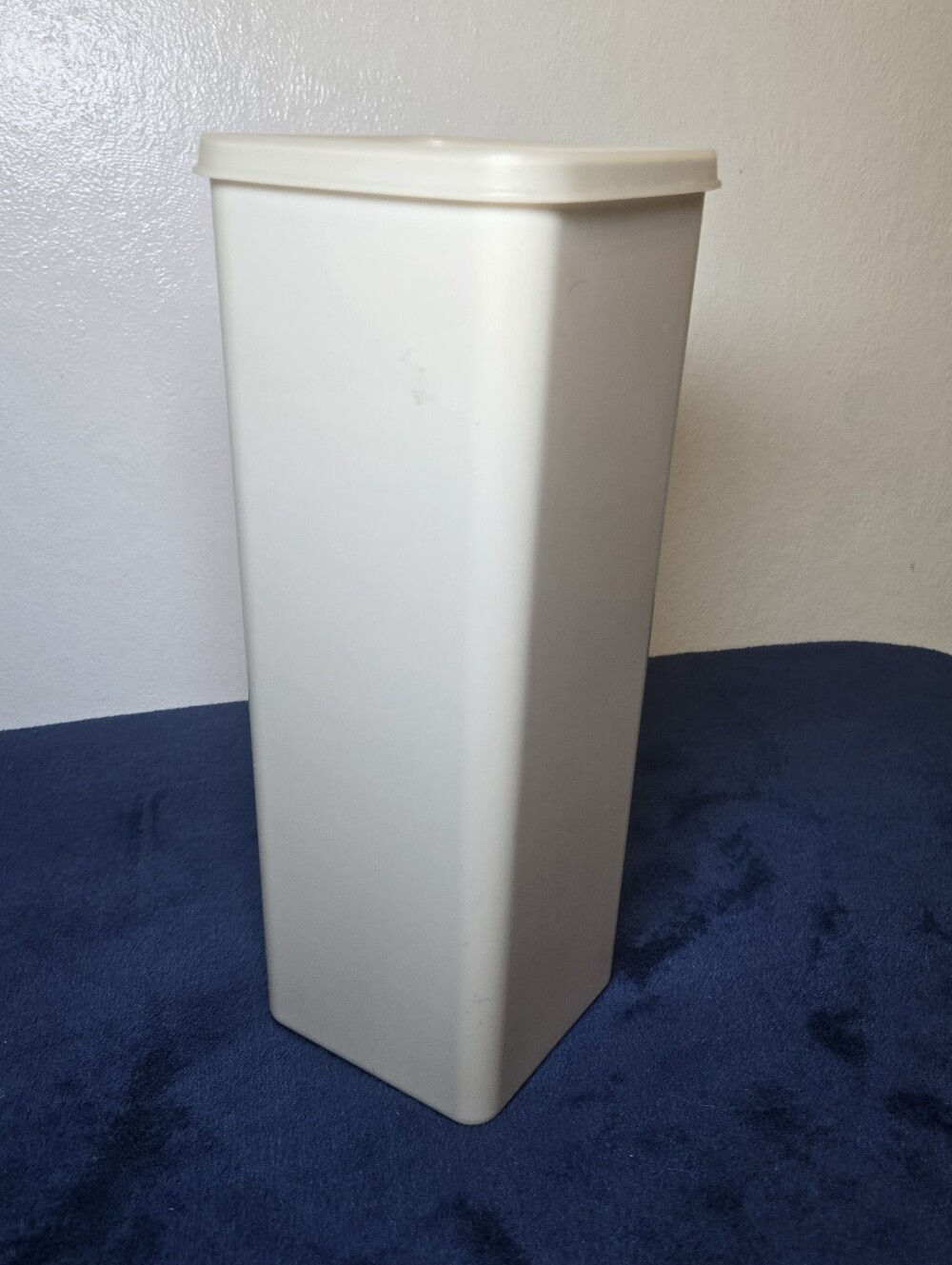 Vintage Tupperware Cheese Keeper Cracker Stacker Almond #1696 Storage W/Lid